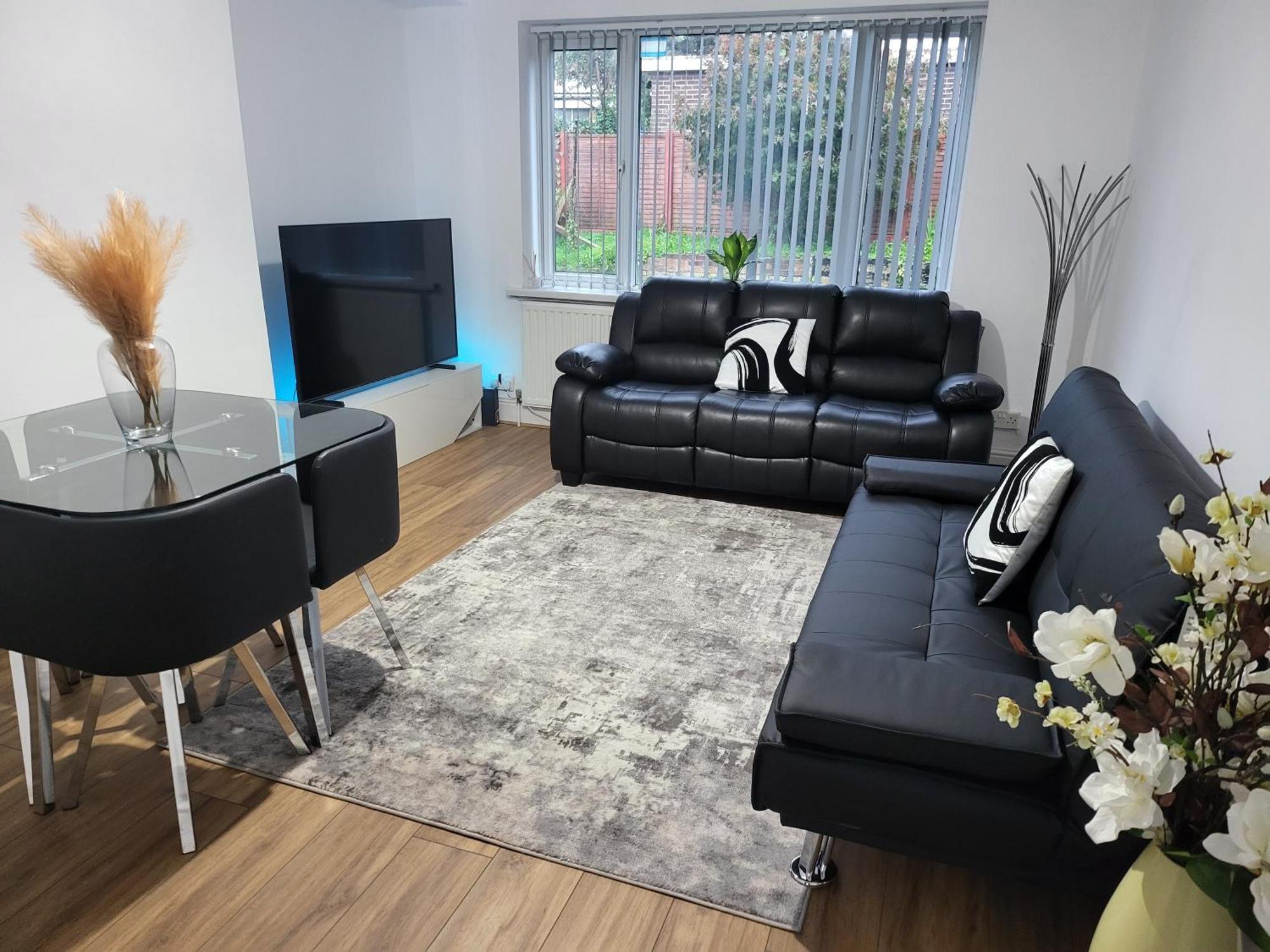 Spacious & Cosy Holiday Home In Manchester Exterior photo