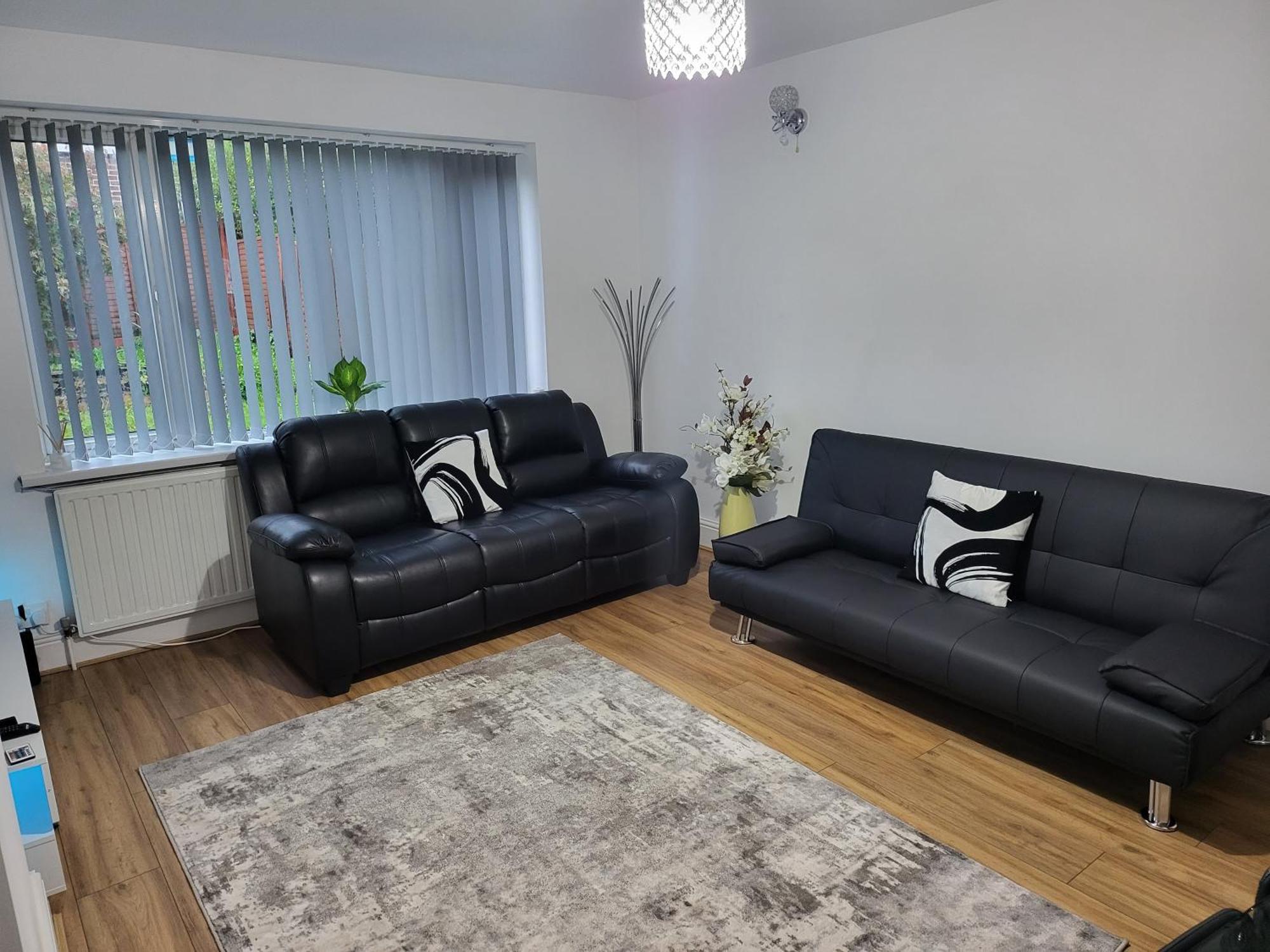 Spacious & Cosy Holiday Home In Manchester Exterior photo